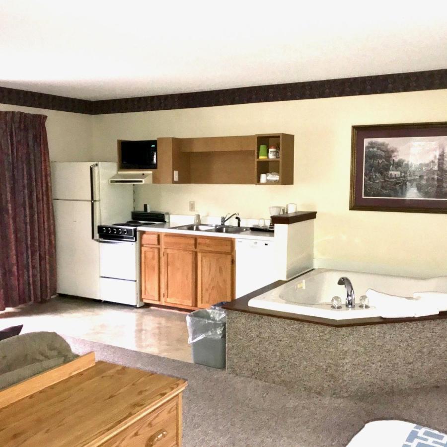 Four Seasons 2* Maggie Valley